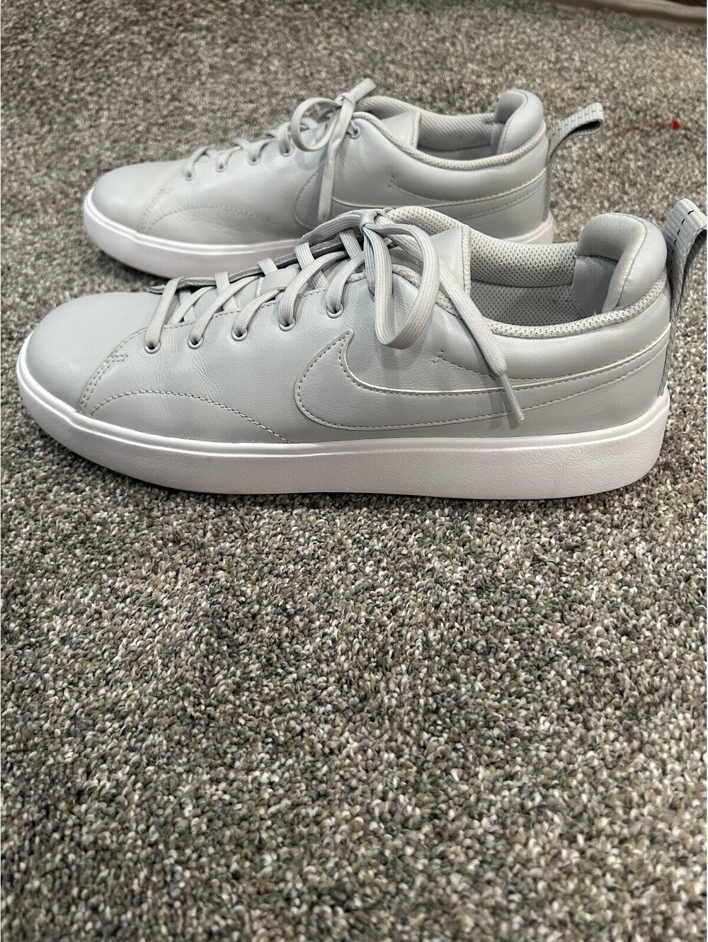 Mens Nike Size 10.5
